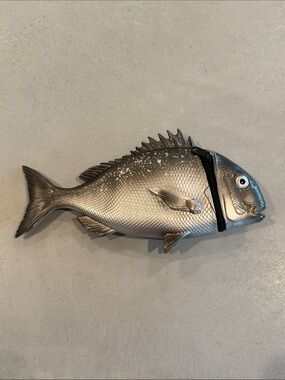 NWT SILVER SEA BREAM FISH RUBBER PEN CASE POUCH CLUTCH COSMETIC TOKYO JAPAN